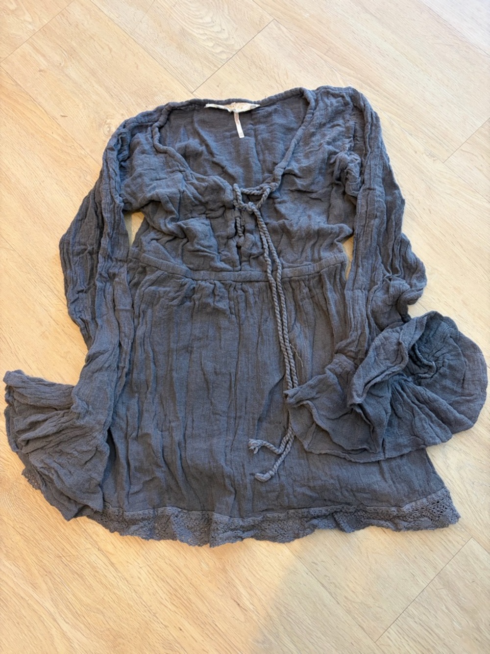 Jen’s Pirate Booty Crinkled Tunic Blouse in Slate Gray xs Free People